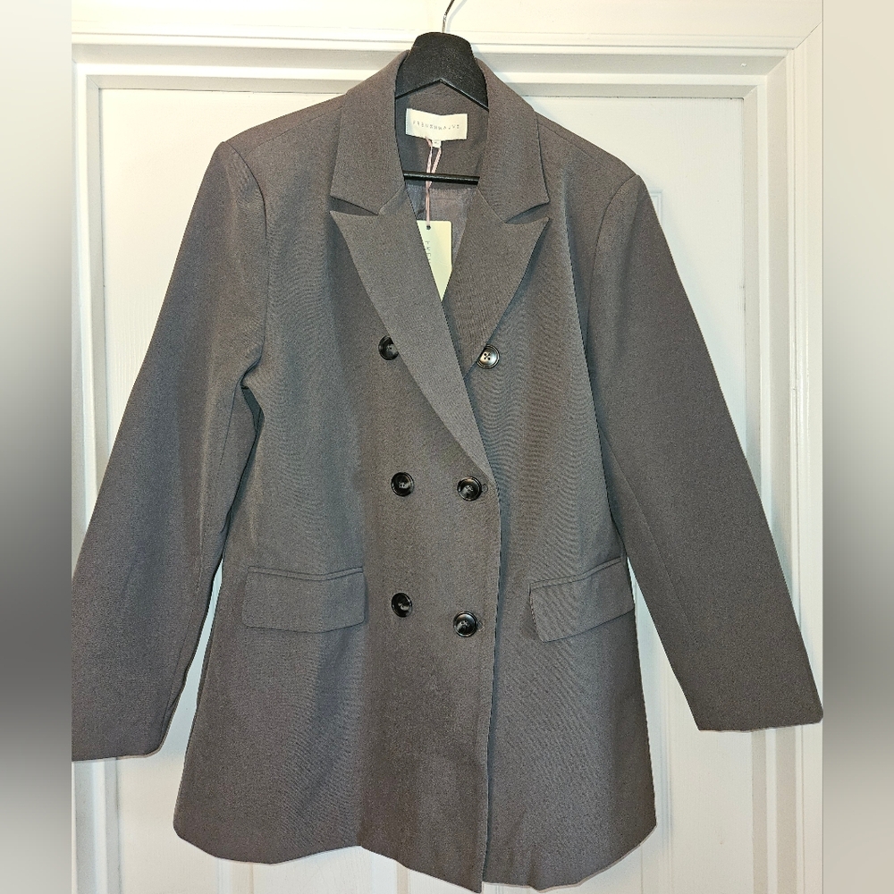 Chic Double-Breasted Gray Blazer